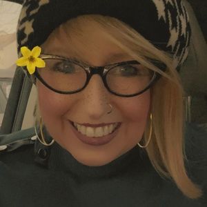 Meet your Posher, Christy Joy